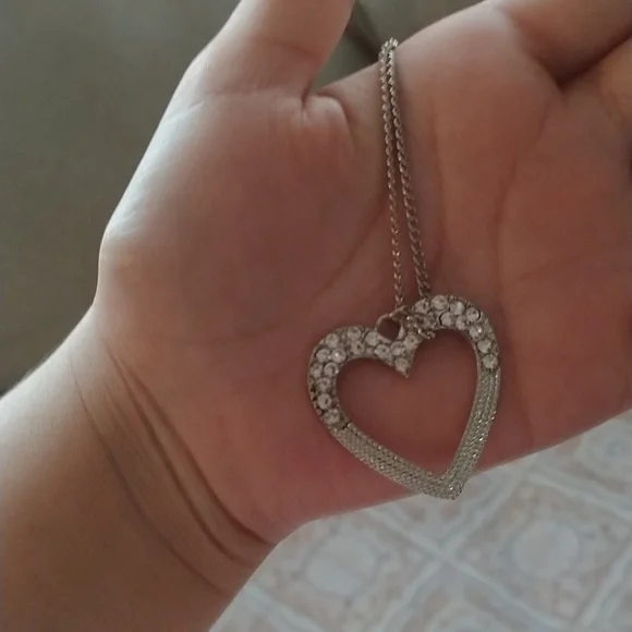 Pendant - Picture 2 of 3